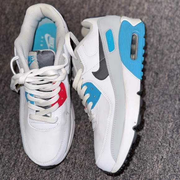 Nike Air Max (7Y) Red/White/Blue Sneakers - Picture 3 of 11